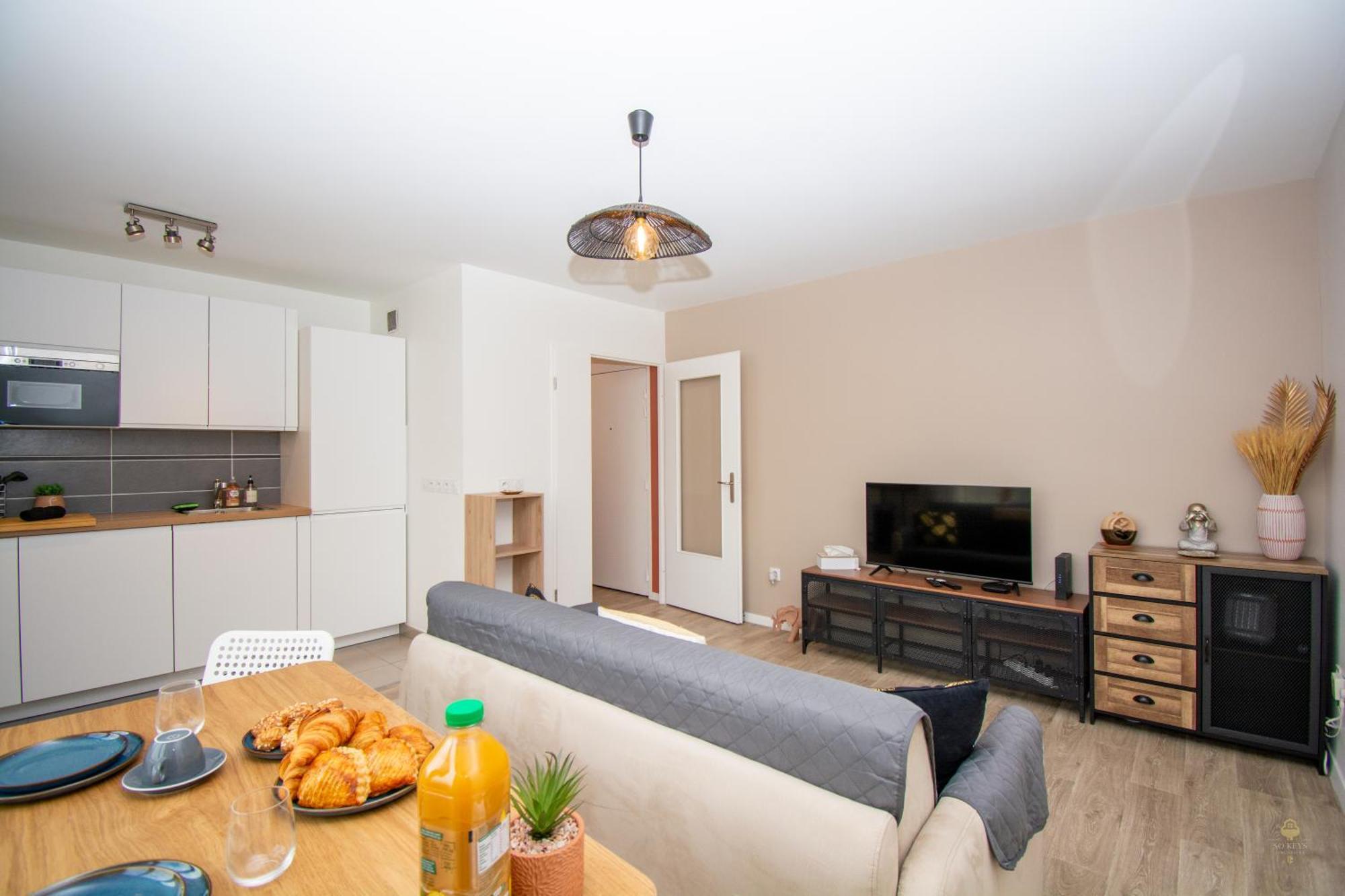 2 Pieces Renove Avec Balcon Apartment *