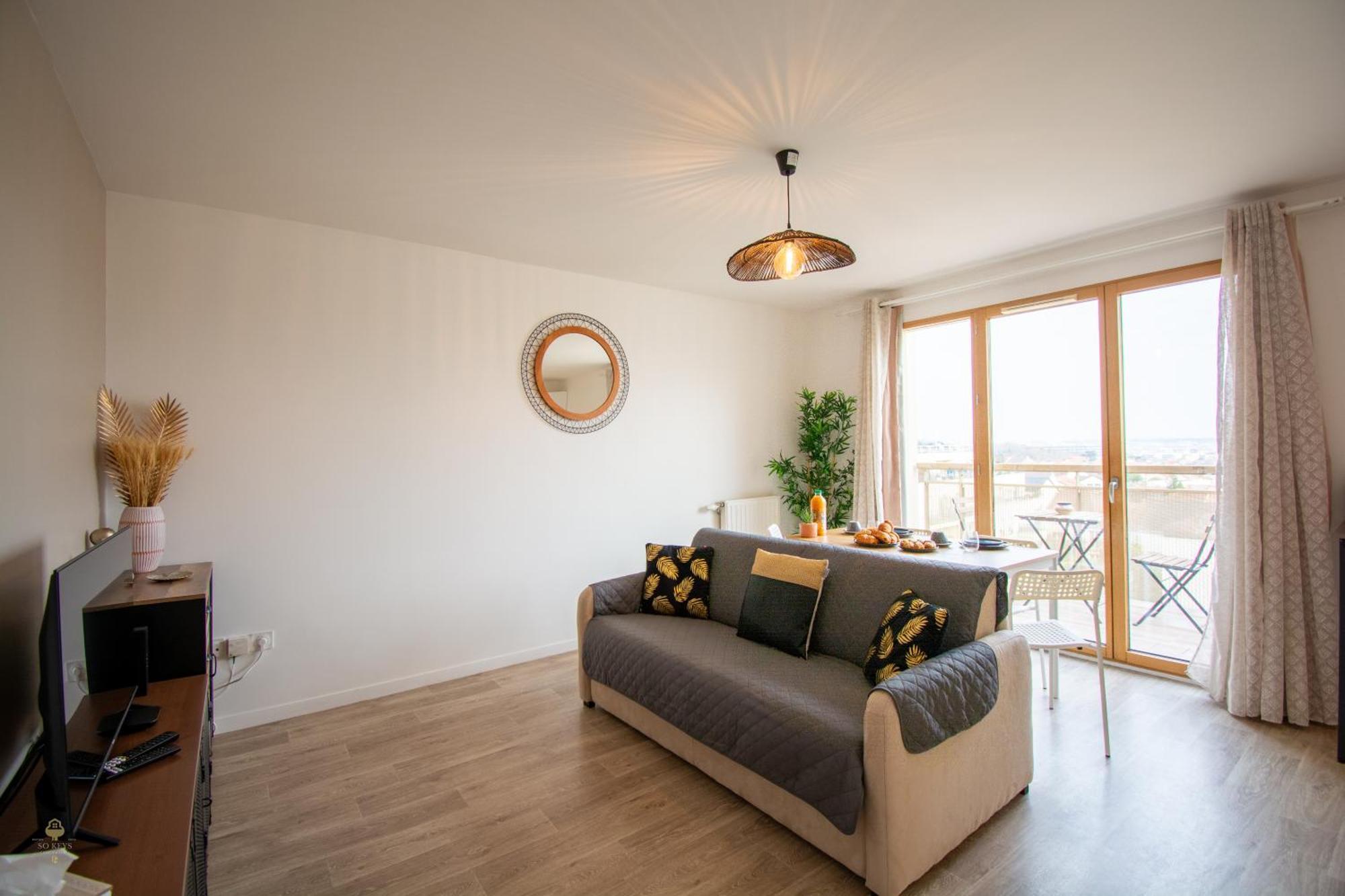 2 Pieces Renove Avec Balcon *